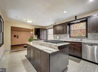 215 Crest Rd, Marlton, NJ 08053