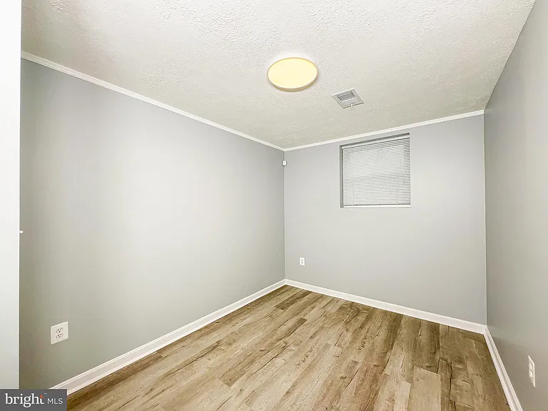 9206 Lorelei Ct — Photo 41