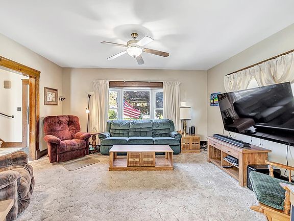 5th image of 278 Mill St