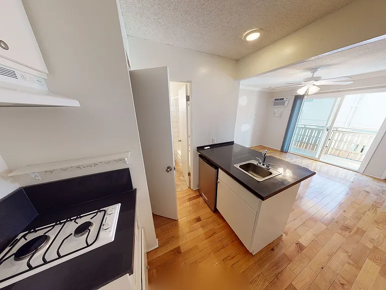 CHI - Chii Sai Apts. — Photo 3