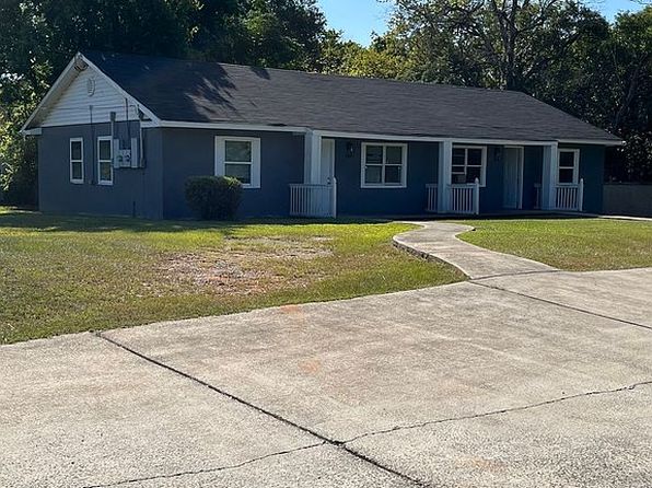 363 Woolfolk St