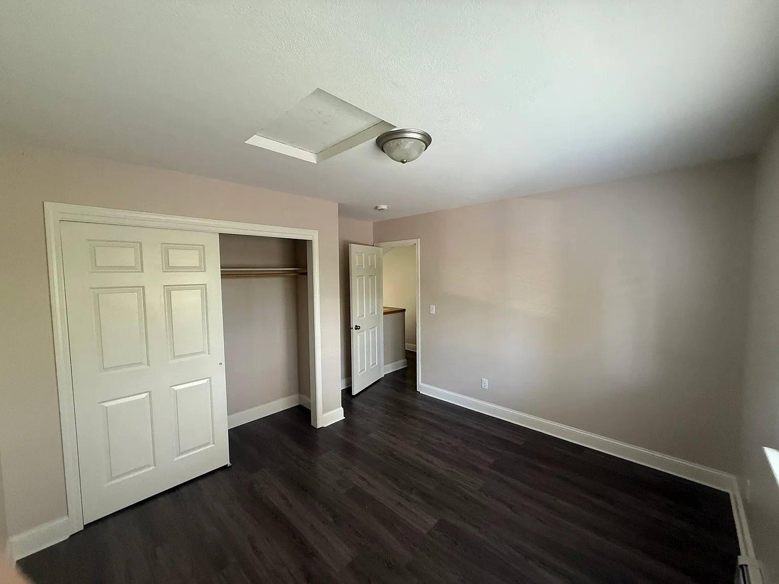 3 bed, 1424 sqft, $1,000 — Photo 3