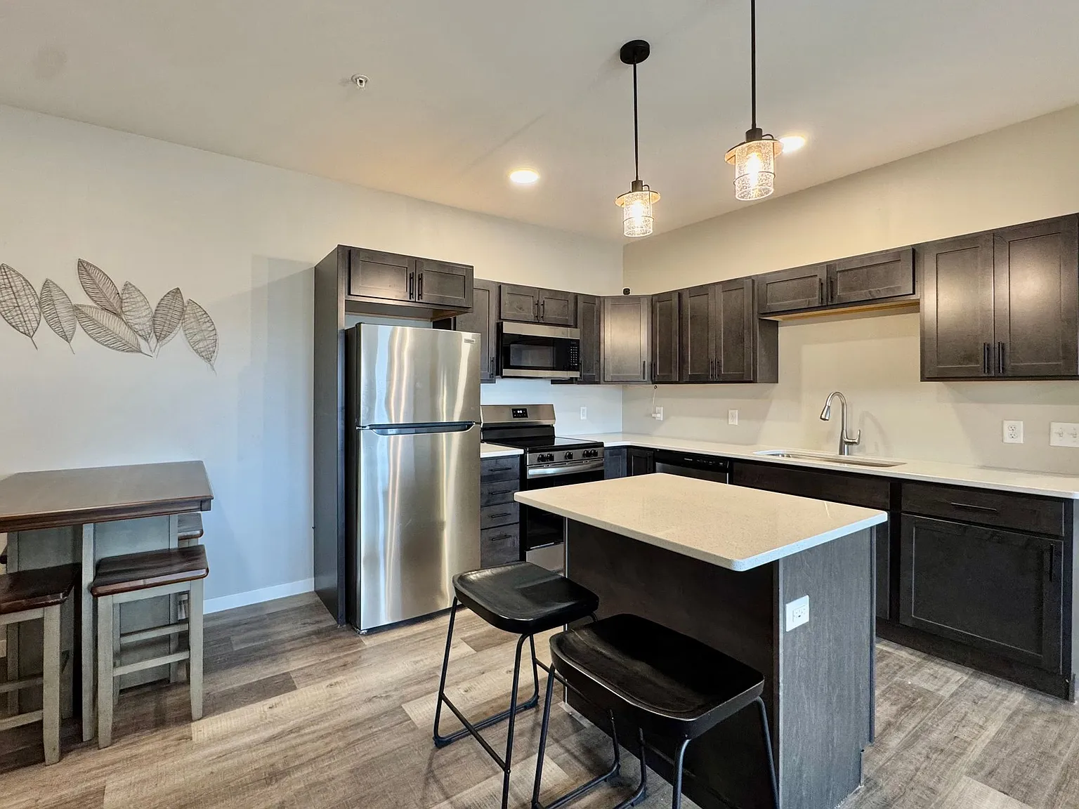 Latitude 45 — Photo 1