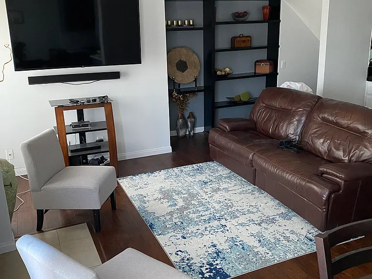 3800 Stocker St #19 — Photo 4