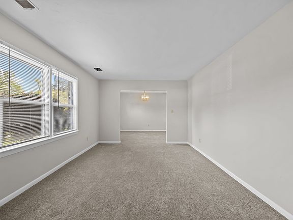 4th image of 5667 Heathwood Ct