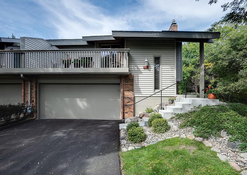 1st image of 9515 Hartford Cir