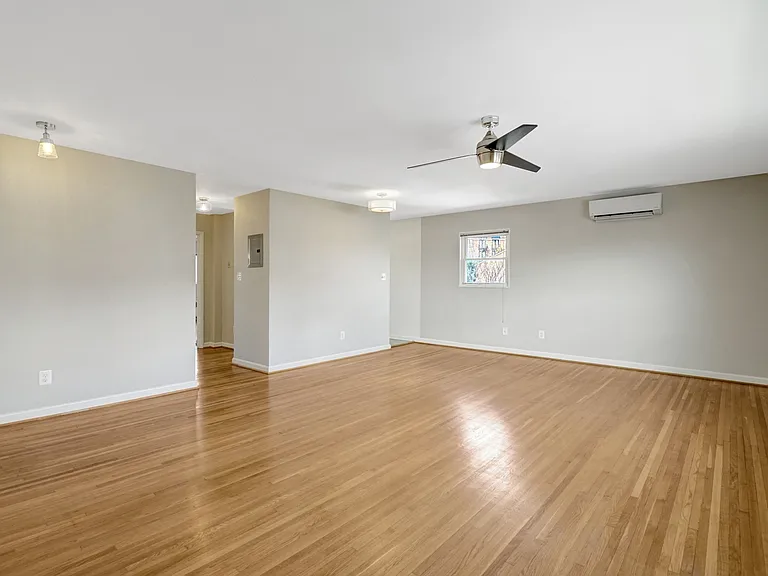 1510 N Rolfe St #3 — Photo 3