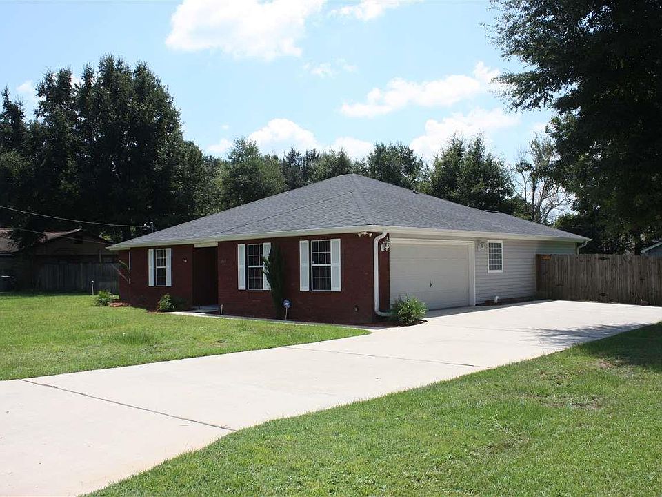 1st image of 863 Belle Rose Cir