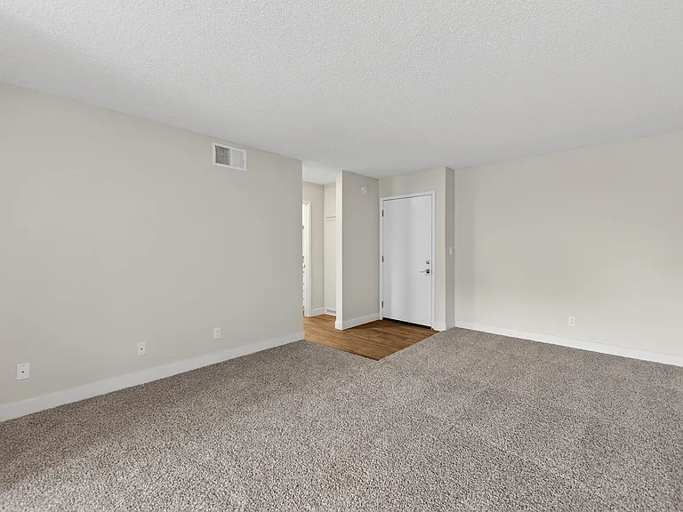 Prado Apartments — Photo 20
