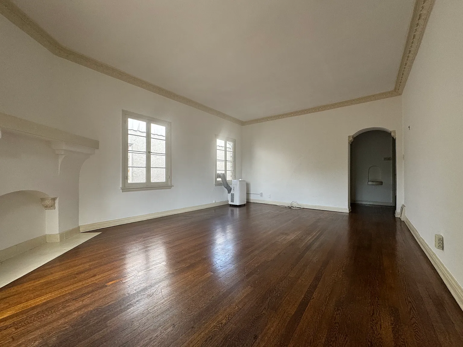 1 bed, 700 sqft, $2,600 — Photo 3