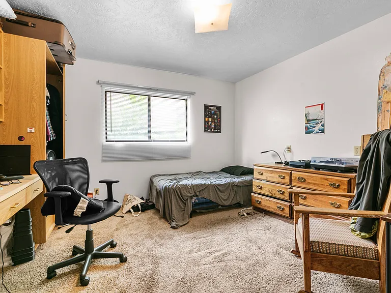 442 N 500 E #5 — Photo 9