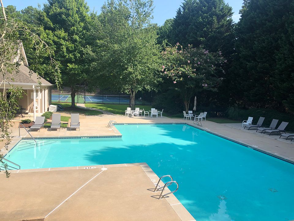 1st image of 6706 Great Water Dr