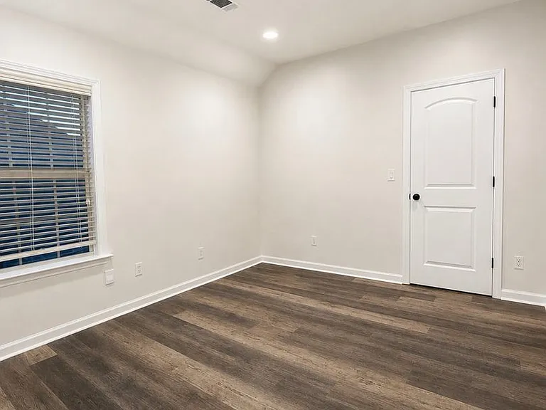 705 Evanwood Dr — Photo 24