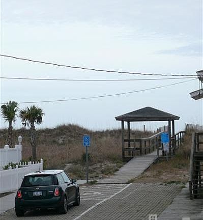 3rd image of 1019 N Carolina Beach Avenue