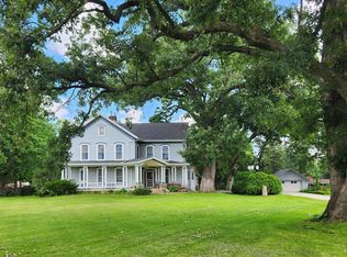 5202 University Ave, Cedar Falls, IA 50613