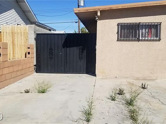 3rd image of 4338 Montdale Ave