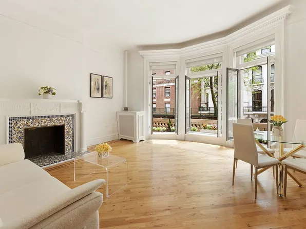 305 W 105th St, New York, NY 10025