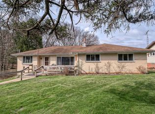 1757 Brodhead Rd, Coraopolis, PA
