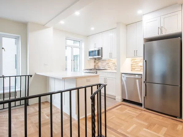 20 East 35th Street image 3 of 13