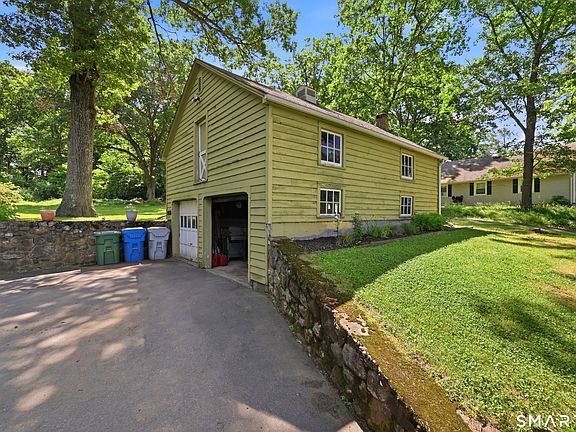 4th image of 1466 Stafford Avenue