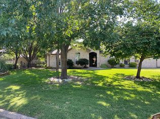 243 Bent Creek Dr, Waxahachie, TX 75165