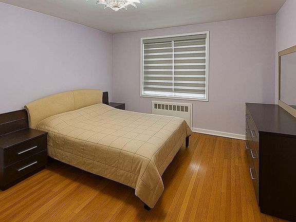 4th image of 141-05 Pershing Cres APT 416