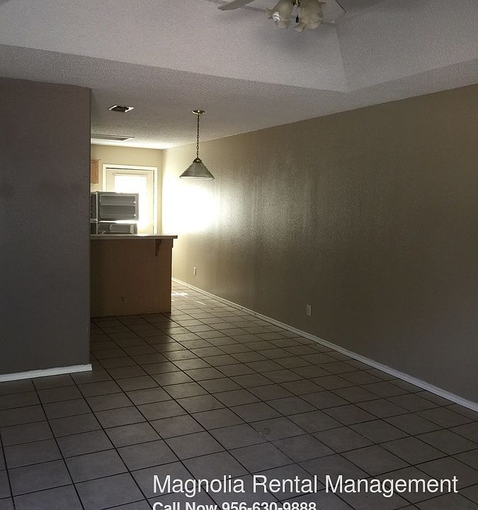 1st image of 1509 W Carmen Ave APT 3