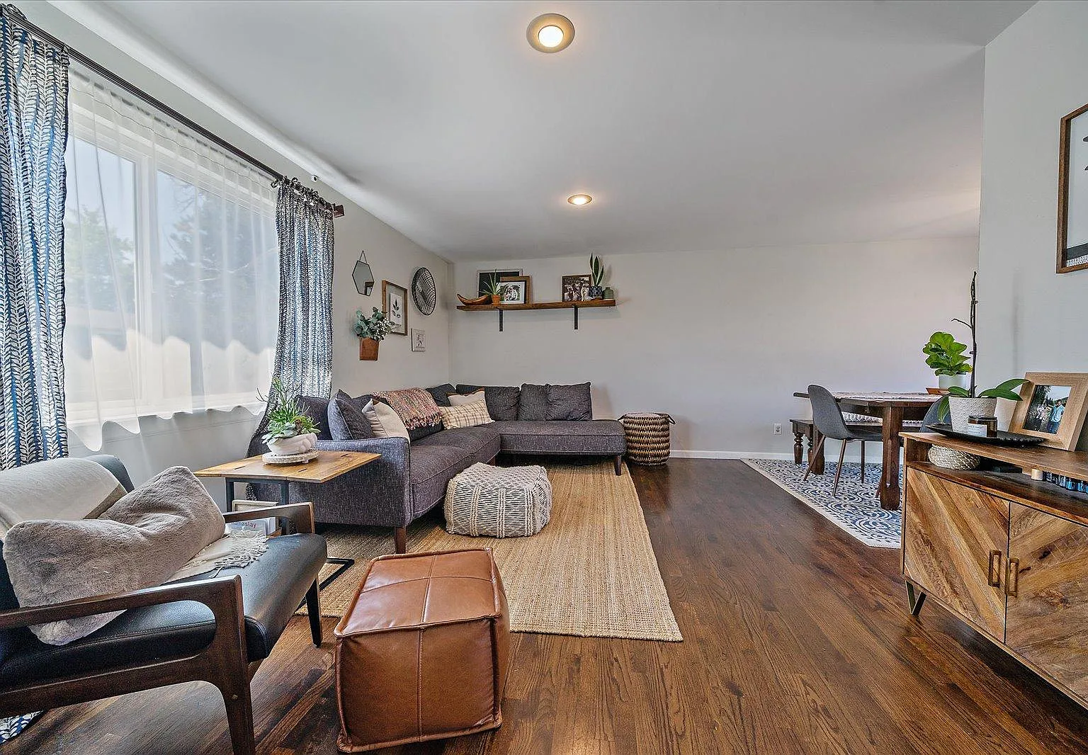 9025 W Bellwood Pl — Photo 3