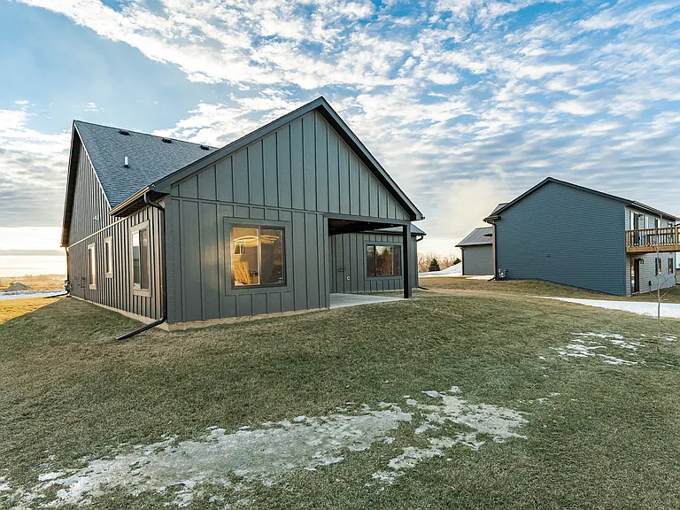 353 Spring Day Ct NE — Photo 2