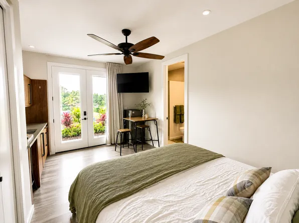73-1235 Kauilaniakea Dr #2, Kailua Kona, HI 96740