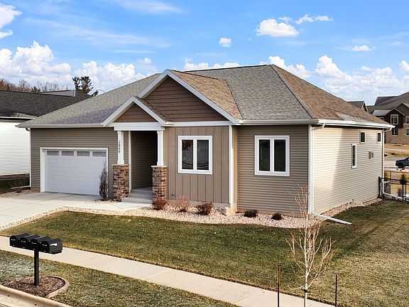 3rd image of 2809 Hickory Road