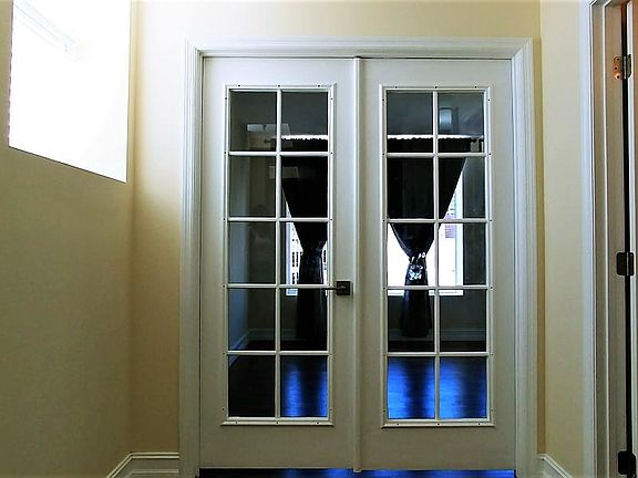 2nd image of 206 Clematis St #402