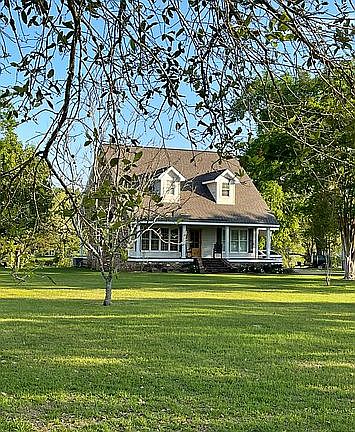 2nd image of 286 Rose Hill Plantation Rd