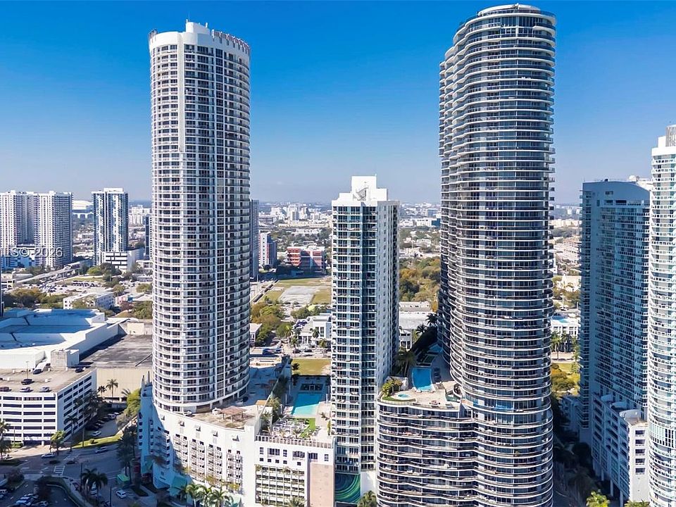 1st image of 1750 N Bayshore Dr APT 4507