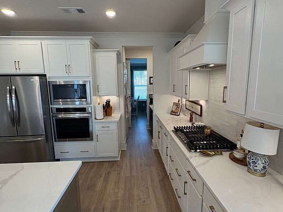3rd image of 1319 Galloping Hill Way