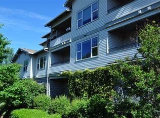 926 Mountain Meadows Cir, Ashland, OR 97520