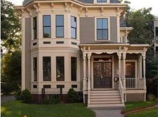 34 Maple Ave, Cambridge, MA 02139