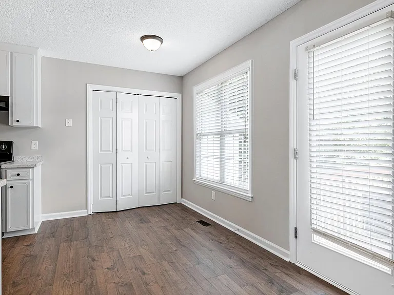 118 McKenzie Cir — Photo 7