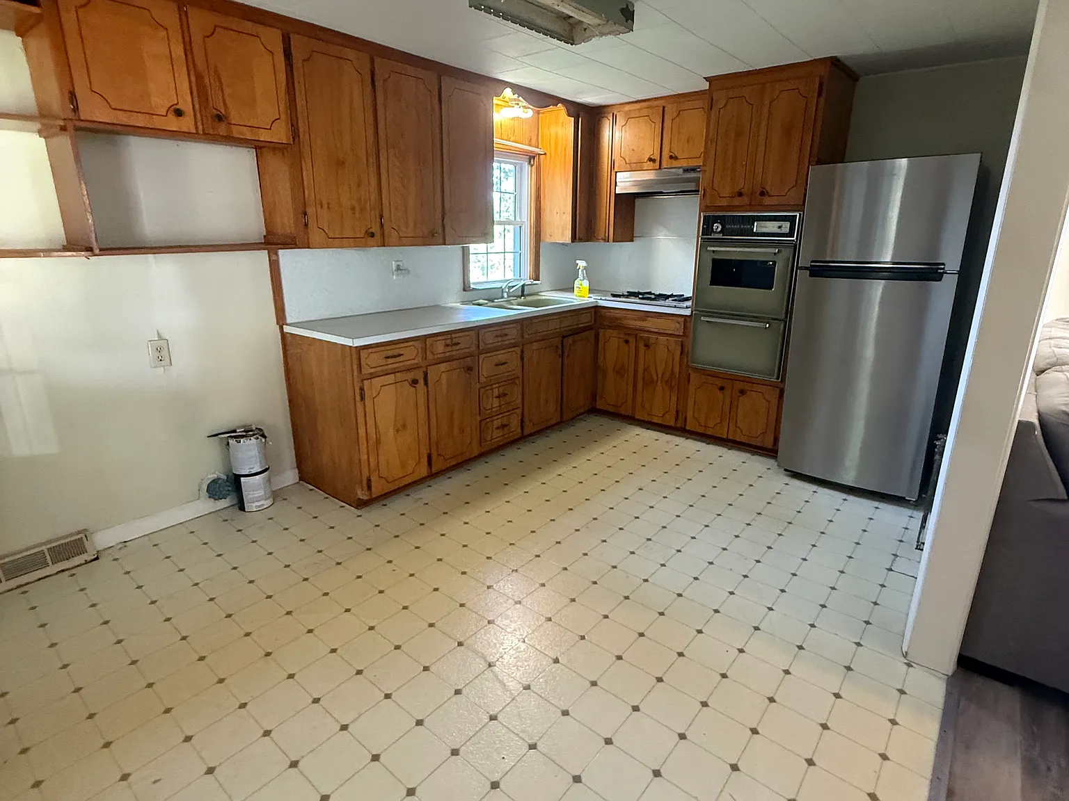 2 bed, 772 sqft, $1,100 — Photo 2