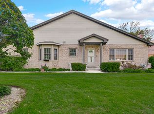 9324 S 79th Ave #9324, Hickory Hills, IL 60457