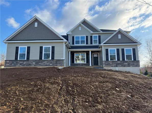 2643 Hollow View Dr #21, Forks Township, PA 18040