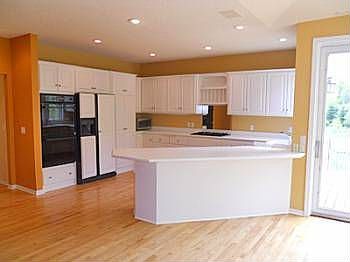 4th image of 1225 Summit Oaks Dr