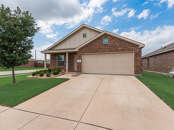 3rd image of 712 Odlozil Ln