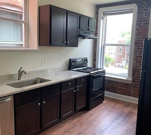 5th image of 2340 Arkansas Ave #2