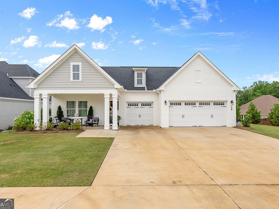 1st image of 28 Cypress Trl