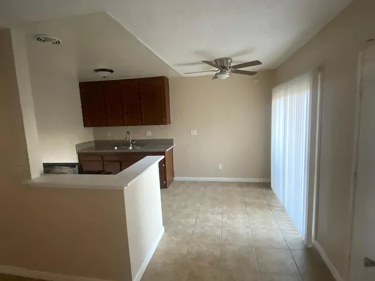 1401 S Gilbert St #2 — Photo 7