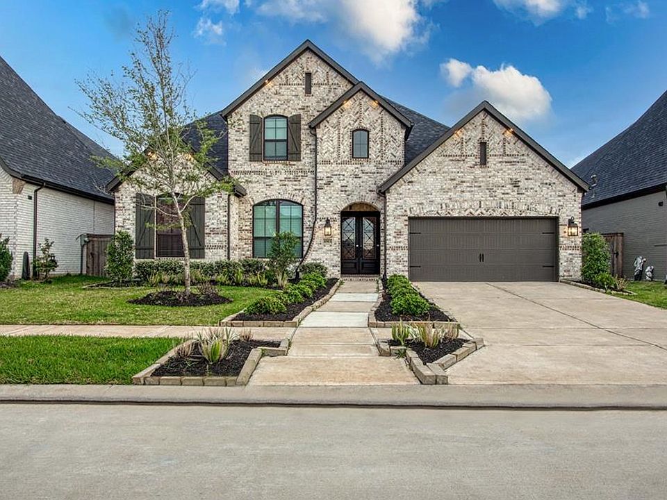 1st image of 8903 Autumn Pine Dr