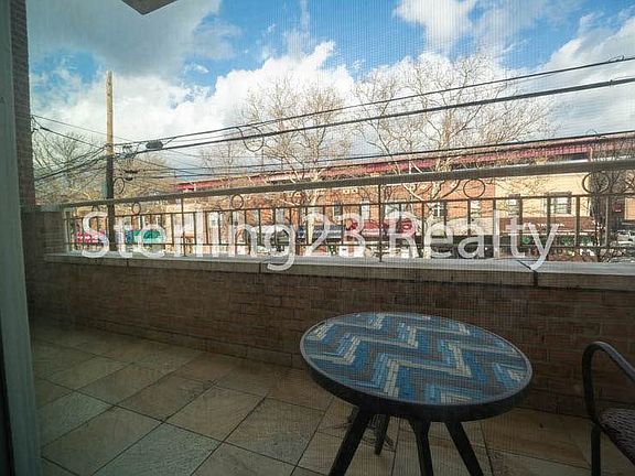2nd image of 2618 23rd Ave APT 3B