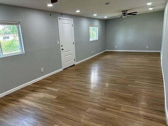 4th image of 7515 Five Palms Dr