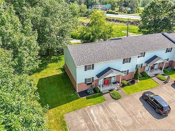 5th image of 175 Riverside Dr #9